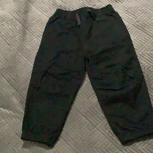 💲💲💲3 Pc set Boys SOVEREIGN CODE, Joggers, Top and Shorts, Size 24 months/2T - Picture 4 of 8